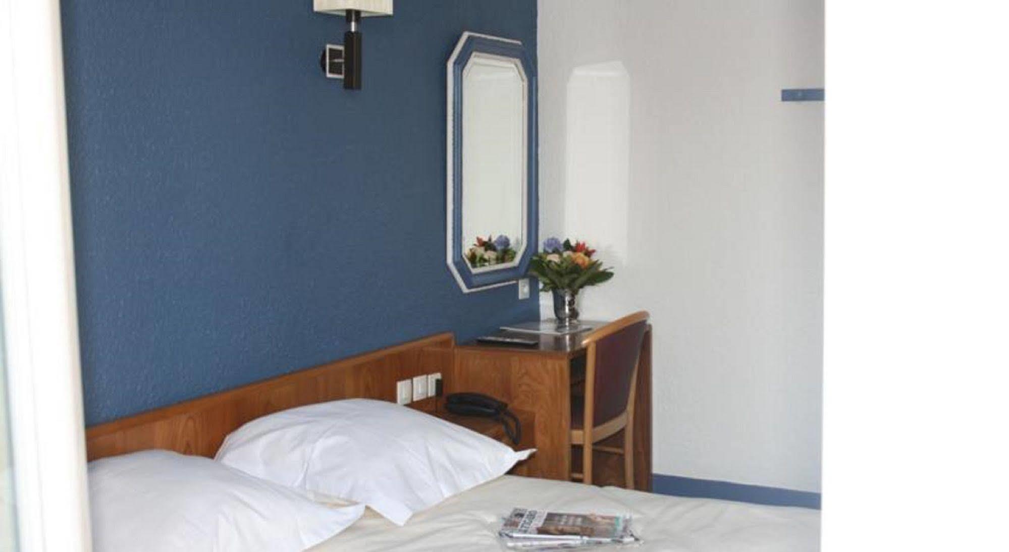 Hotel Briand Devient Hotel Ipl Levallois-Perret Kültér fotó